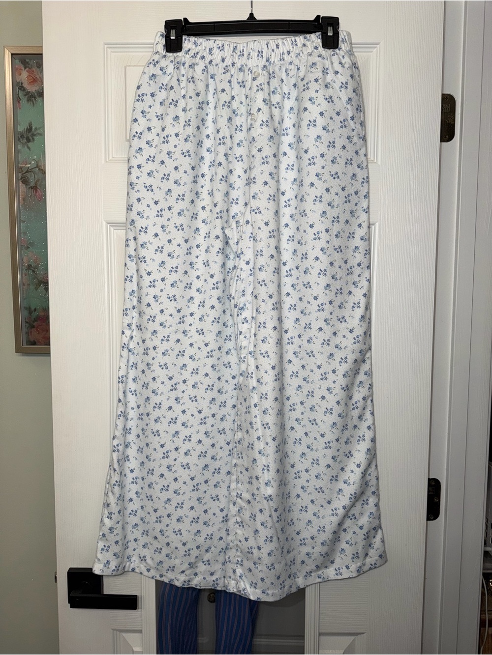 White & Blue Floral Pant- Comfortable Everyday Style
